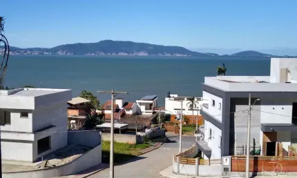 Terreno com linda vista mar na Ponta de Baixo São José/SC