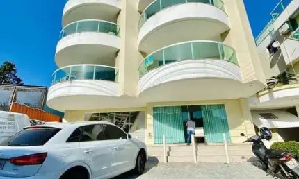 Apartamento com 3 dormitórios à venda, 235 m² por R$ 2.350.000,00 - Centro - Bombinhas/SC