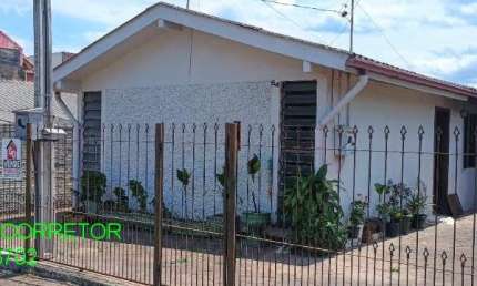 Casa com 4 quartos à venda na Rua Dora Pereira, 54, Cinco de Maio, Montenegro, 123 m2 por R$ 297.000