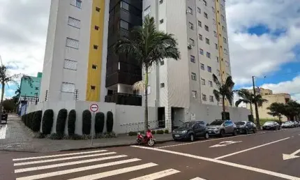 Apartamento com 1 Suíte + 2 dormitórios, prédio com piscina