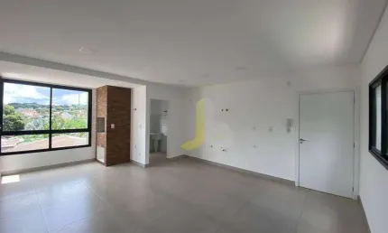 Apartamento localizado no cancelli com churrasqueira e sacada ampla com ótima vista