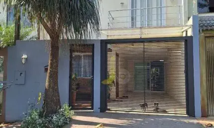 Sobrado com 3 dormitórios à venda, 109 m² por R$ 580.000,00 - Pioneiros Catarinenses - Cascavel/PR