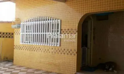 SOBRADO ISOLADO 04 DORM TERRENO 10X30 COM PISCINA| VILA SÃO JORGE SÃO VICENTE