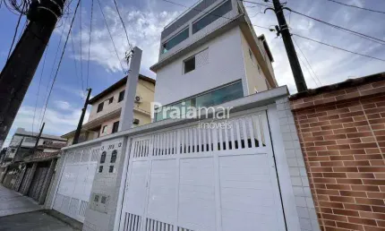Ampla casa, com 4 Suítes | 6 Vagas | 220m² | Vila Valença I SV.