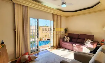 Ótima casa com 3 dormitórios sendo 1 suíte, piscina à venda, 99 m² por R$ 570.000 - Vila Mariana -