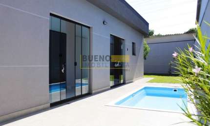 Casa deslumbrante a venda com piscina no bairro Vila Santa Maria em Americana-SP.