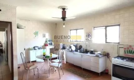Casa com ótima localização, 4 dormitórios à venda, 227 m² por R$ 380.000 - Jardim São Francisco - S