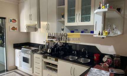 Casa na Vila Godoy com 4 quartos para locação e venda