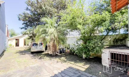 Casa com 3 quartos à venda na rua primeiro de maio, 52, partenon, porto alegre, 290 m2 por r$ 350.000