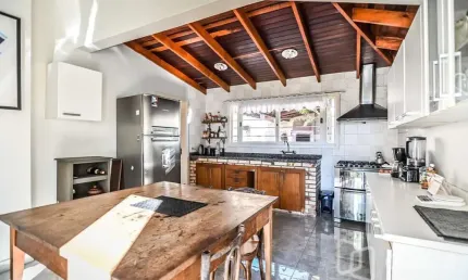 Casa com 3 quartos à venda na avenida felipe weimann, 138, santa tereza, porto alegre, 150 m2 por r$ 540.000