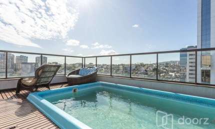 Cobertura com 3 quartos à venda na Avenida General Barreto Viana, 1175, Chácara das Pedras, Porto Alegre, 240 m2 por R$ 1.961.000