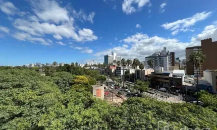 Sala comercial à venda na Avenida José Bonifácio, 741, Farroupilha, Porto Alegre, 57 m2 por R$ 190.000