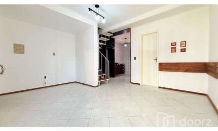Casa em condomínio fechado com 3 quartos à venda na Avenida Monte Cristo, 100, Vila Nova, Porto Alegre, 78 m2 por R$ 228.000