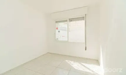 Apartamento com 2 quartos à venda na Rua Lasar Segall, 335, São Sebastião, Porto Alegre, 70 m2 por R$ 235.000