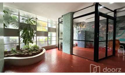 Apartamento com 2 quartos à venda na Praça Conde de Porto Alegre, 77, Centro Histórico, Porto Alegre, 49 m2 por R$ 239.900
