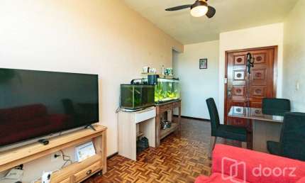 Apartamento com 2 quartos à venda na Rua Doutor Otávio Santos, 111, Jardim Itu Sabará, Porto Alegre, 56 m2 por R$ 215.000