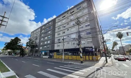 Apartamento com 2 quartos à venda na Avenida Ipiranga, 630, Menino Deus, Porto Alegre, 62 m2 por R$ 330.000