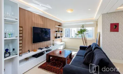 Apartamento com 3 quartos à venda na Avenida Santo Amaro, 2182, Vila Olímpia, São Paulo, 110 m2 por R$ 890.000