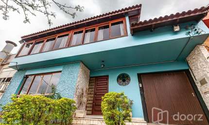 Casa com 5 quartos à venda na Avenida Engenheiro José Maria de Carvalho, 94, Vila Ipiranga, Porto Alegre, 330 m2 por R$ 1.190.000