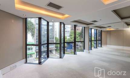 Sala comercial para alugar na Rua Olavo Barreto Viana, 104, Moinhos de Vento, Porto Alegre, 82 m2 por R$ 6.800