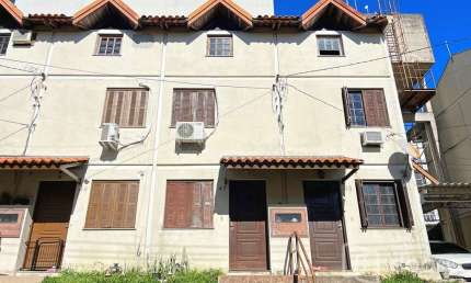 Casa em condomínio fechado com 2 quartos à venda na Avenida Monte Cristo, 100, Vila Nova, Porto Alegre, 78 m2 por R$ 200.000