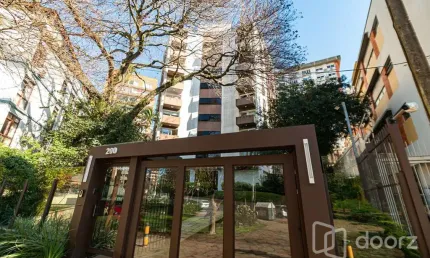 Apartamento com 2 quartos à venda na rua comendador caminha, 200, moinhos de vento, porto alegre, 123 m2 por r$ 1.550.000