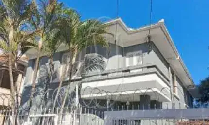 CASA RESIDENCIAL  COM 5 DORMITÓRIOS, IDEAL PARA INSTALAÇÕES DE CLÍNICAS, ESCOLAS E PRESTADORES DE SERVIÇOS!!!
