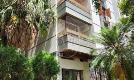 Apartamento 3 dormitorios 2 garagens bairro Petrópolis