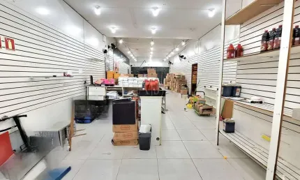 Localização Estratégica: Ponto comercial já consolidado na Av. Protásio Alves (Rio Branco), divisa com o bairro Petrópolis – região de alto fluxo e próximo a bairros nobres como Santa Cecília e Petróp