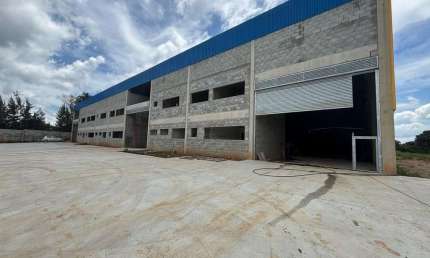 Barracão / Galpão / Depósito com 5 salas para alugar na João Leme dos Santos, 2500, Condomínio Fazenda Alta Vista, Salto de Pirapora por R$ 35.000