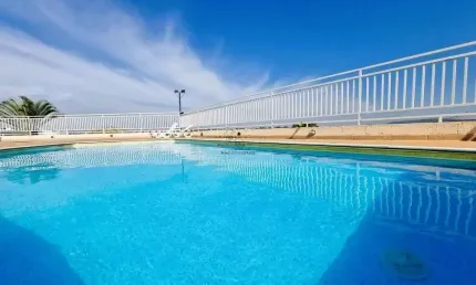 Casa em condomínio fechado com 3 quartos para alugar na Avenida Elias Maluf, 3305, Jardim Wanel Ville V, Sorocaba por R$ 6.590