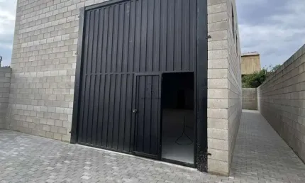 Barracão / Galpão / Depósito à venda na Elza Salvestro Bonilha, 56, Vila Rica, Sorocaba por R$ 750.000