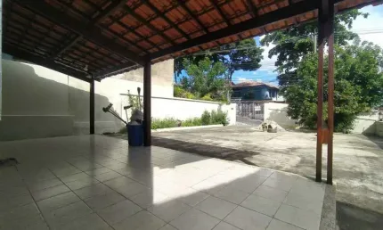 Casa com 4 quartos para alugar na Rua Laura Ignácio Pontes, Minas Caixa, Belo Horizonte