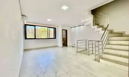 Casa com 3 quartos à venda na Rua Monte Castelo, Vila Oeste, Belo Horizonte