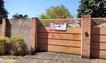 Chácara / sítio com 4 quartos à venda na Rua Coronel Levertino Leão Sobrinho, 75, Residencial Shangrilá, Anápolis, 237 m2 por R$ 890.000
