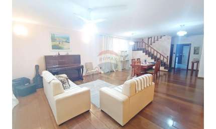 Aluguel de Sobrado Comercial com 400 m² no Bairro Jardim Mosteiro