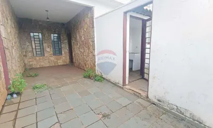 Casa Comercial para Locação no Jardim Irajá – Ribeirão Preto