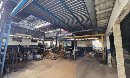 Amplo Imóvel Comercial com Excelente Localização no Jardim Palma Travassos – Ideal para Showroom, Escritório ou Logística