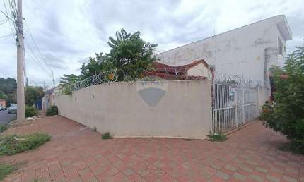 Casa de Esquina com Potencial Comercial no Jardim Paulista – Ribeirão Preto/SP