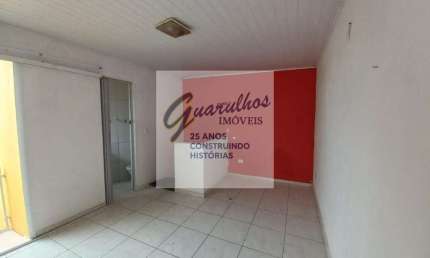 Ótima casa na Vila Rosália com 01 dormitório, cozinha, banheiro, área de serviço,quintal, ten mais 0