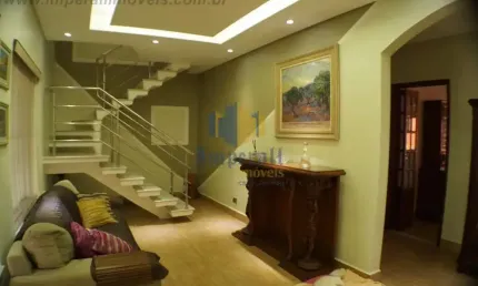 Casa com 4 quartos à venda no Jardim Ismênia, São José dos Campos , 180 m2 por R$ 880.000