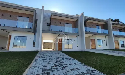 Sobrado á venda no Bairro Aguas Claras - em Campo Largo/PR