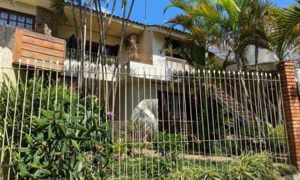 Casa com 3 quartos à venda na Avenida Borges de Medeiros, 2607, Centro, Santa Maria