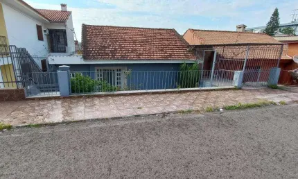 Casa com 3 quartos à venda na R Dr Jose M Da Rocha, 55, Nossa Senhora de Lourdes, Santa Maria