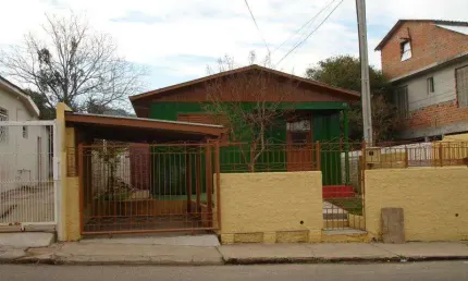 Casa com 3 quartos para alugar na Rua Sete de Setembro, 138, Centro, Santa Maria