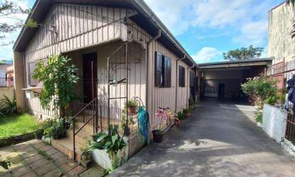 Casa com 3 quartos à venda na Rua Heitor Campos, 46, Nossa Senhora Medianeira, Santa Maria