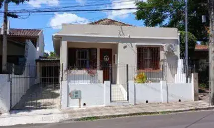 Casa com 3 quartos à venda na R Cel Antero C De Barros, 456, Centro, Santa Maria