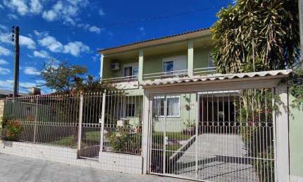 Casa com 3 quartos à venda na Rua Pinheiro, 37, São José, Santa Maria