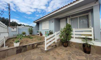 Casa com 3 quartos à venda na Pascoal G. Libreloto, 515, Dom Antônio Reis, Santa Maria