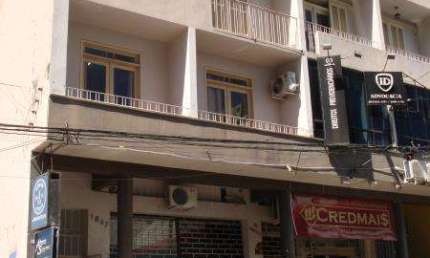 Sala comercial para alugar na Rua Ângelo Uglione, 1667, Centro, Santa Maria